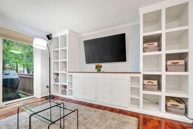2 Daybreak 2, Wayland, MA 01778