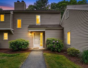2 Daybreak 2, Wayland, MA 01778