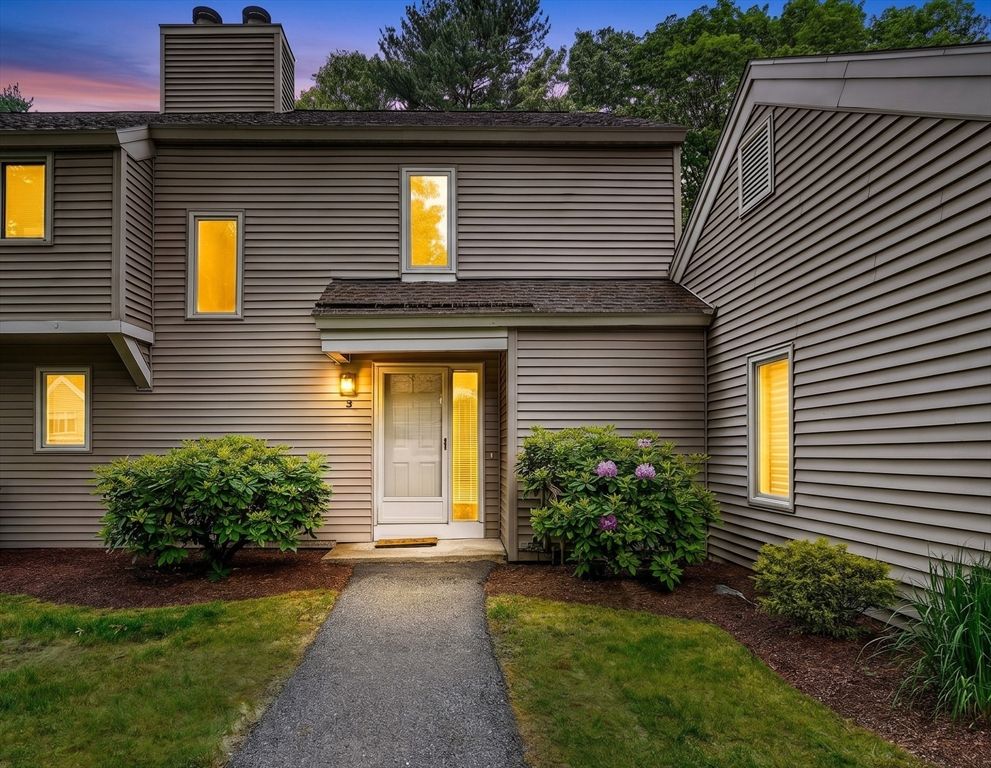 2 Daybreak 2, Wayland, MA 01778