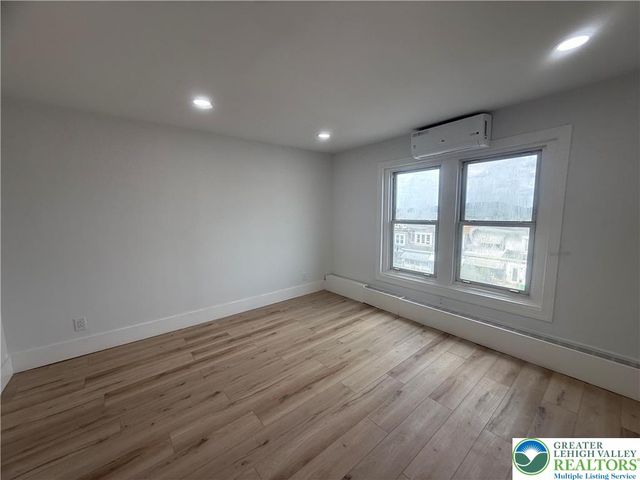 766 South 8th, Allentown City, PA 18103