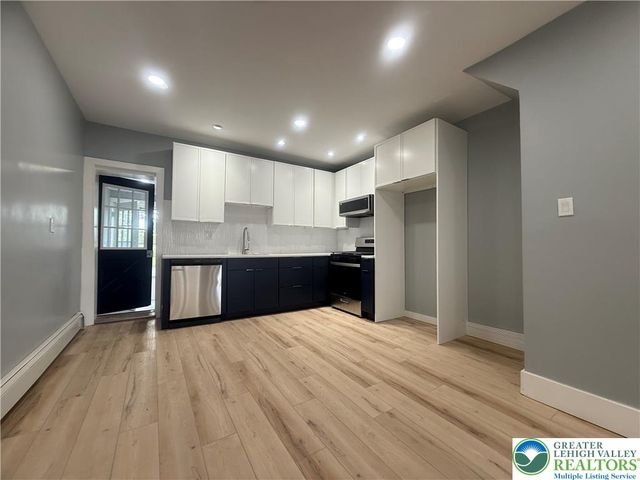 766 South 8th, Allentown City, PA 18103