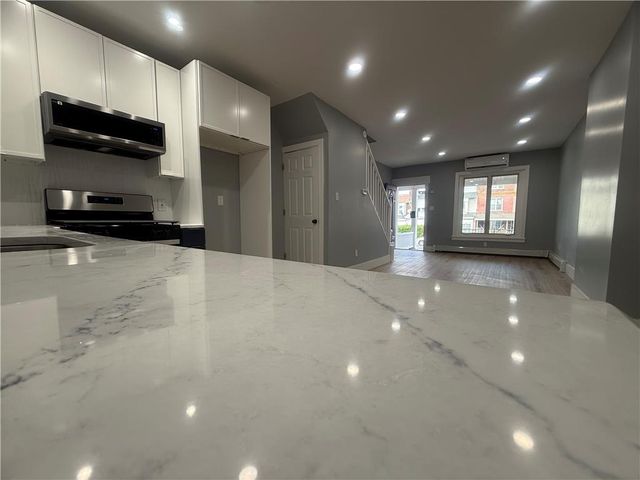 766 South 8th, Allentown City, PA 18103