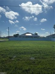 315 NW 25th AVE, Cape Coral, FL 33993