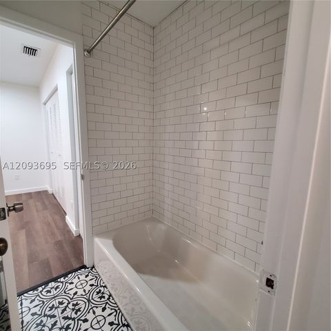 1211 S Independence Dr 1211E, Homestead, FL 33034