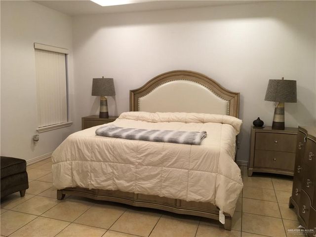 2712 Bluebird Avenue, Mcallen, TX 78504