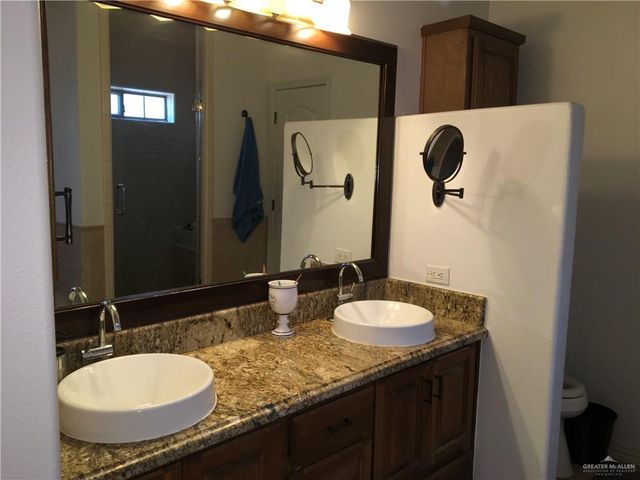 2712 Bluebird Avenue, Mcallen, TX 78504