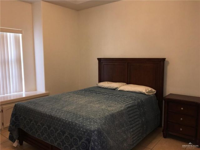 2712 Bluebird Avenue, Mcallen, TX 78504