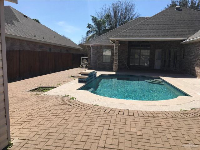 2712 Bluebird Avenue, Mcallen, TX 78504