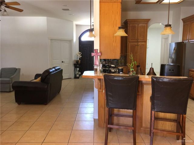 2712 Bluebird Avenue, Mcallen, TX 78504