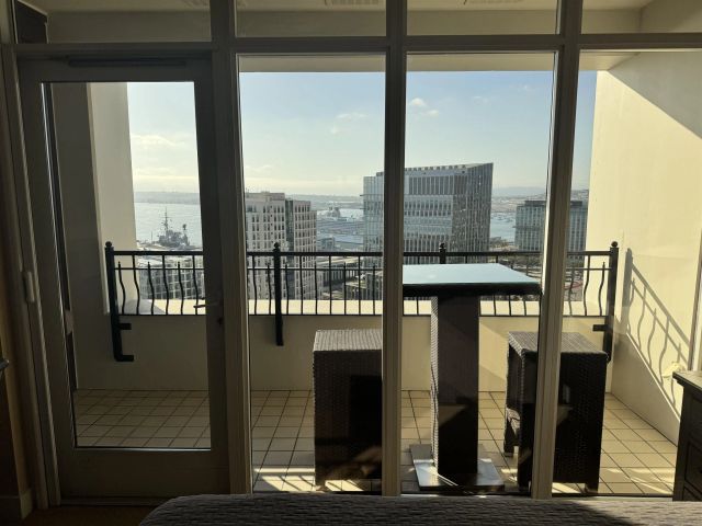 700 W Harbor Dr 2503, San Diego, CA 92101