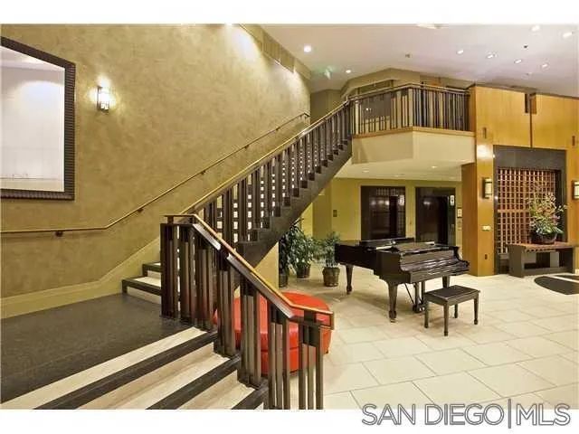 700 W Harbor Dr 2503, San Diego, CA 92101
