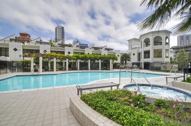 700 W Harbor Dr 2503, San Diego, CA 92101