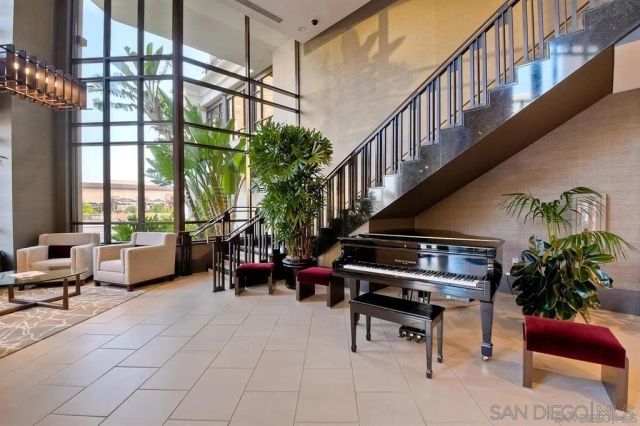 700 W Harbor Dr 2503, San Diego, CA 92101