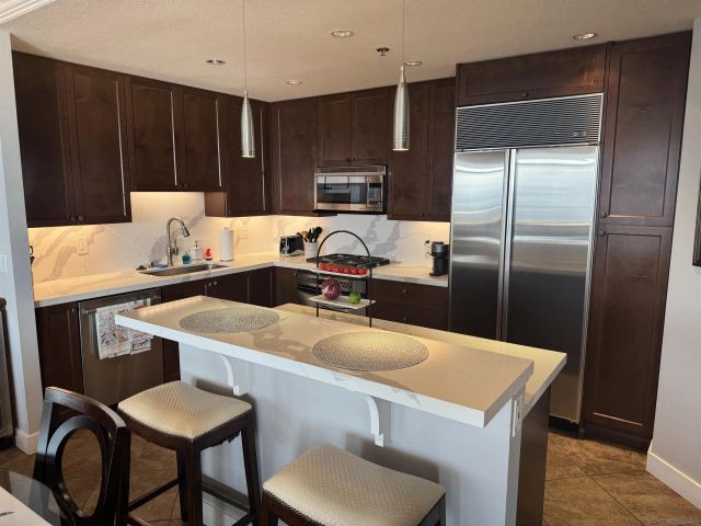 700 W Harbor Dr 2503, San Diego, CA 92101