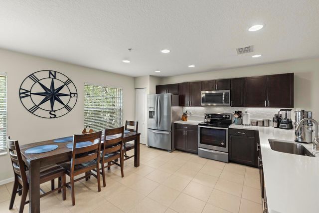 1901 SE High Springs Drive, Port St Lucie, FL 34952