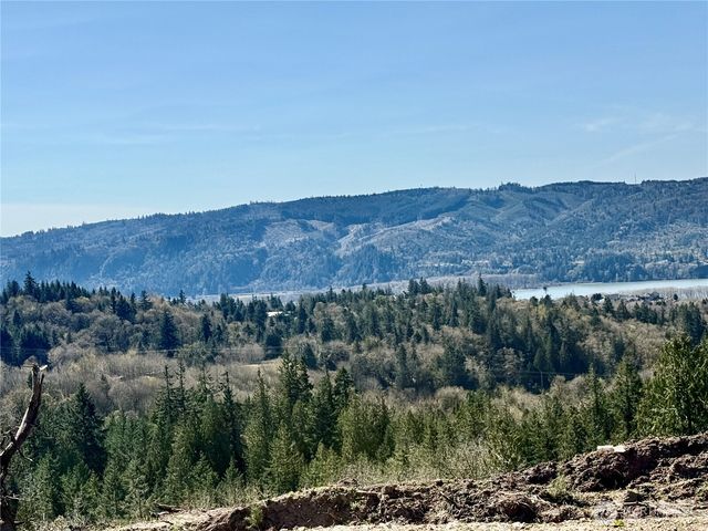 560 Kool Road, Kelso, WA 98626