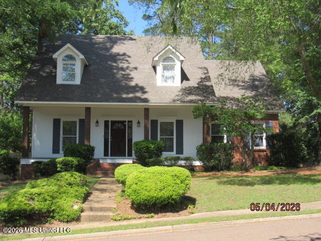 74 Moss Woods Drive, Madison, MS 39110
