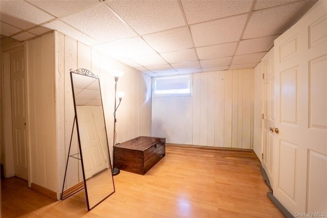 6 Oxford Street, Islip, NY 11751