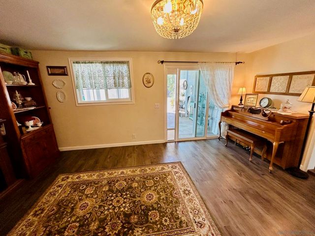 1259 Siggson Ave, Escondido, CA 92027