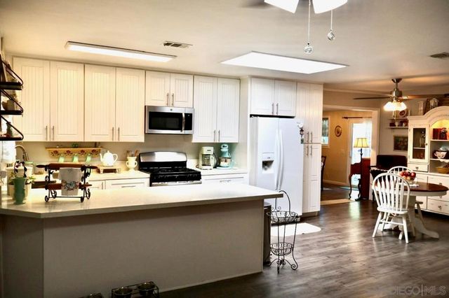 1259 Siggson Ave, Escondido, CA 92027