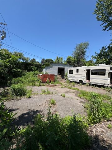 6 Burton, Worcester, MA 01607