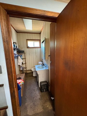 6 Burton, Worcester, MA 01607