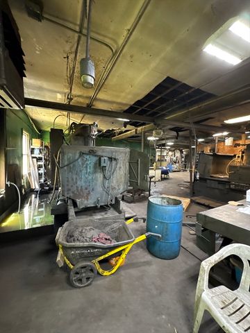 6 Burton, Worcester, MA 01607