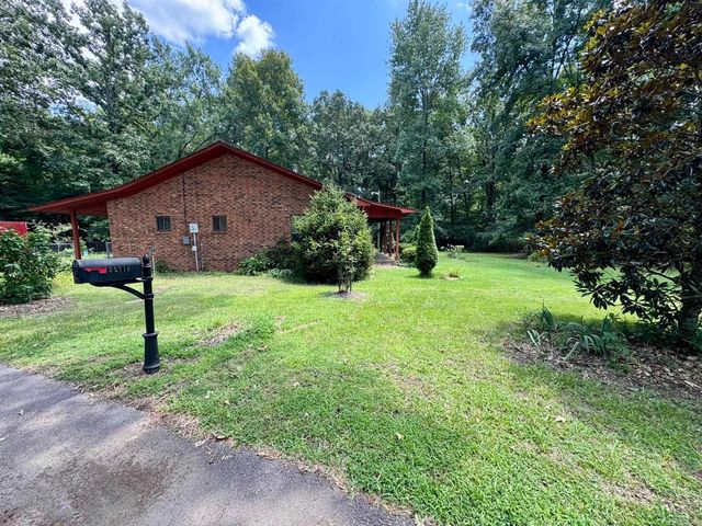 22710 Crystalwood Drive, Little Rock, AR 72210