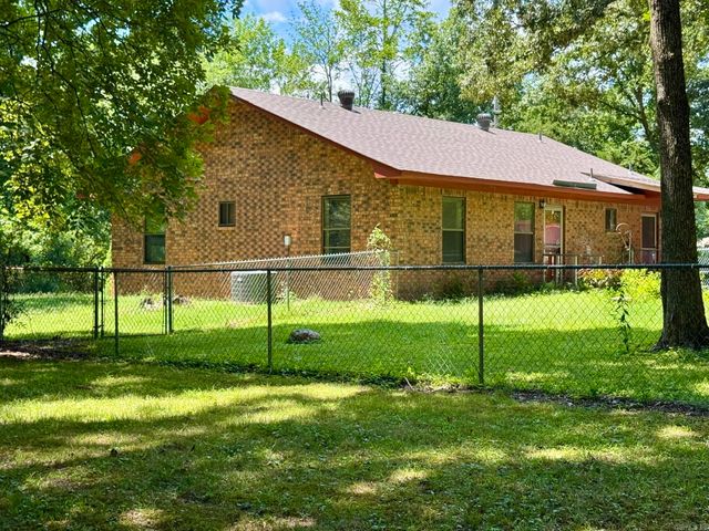 22710 Crystalwood Drive, Little Rock, AR 72210