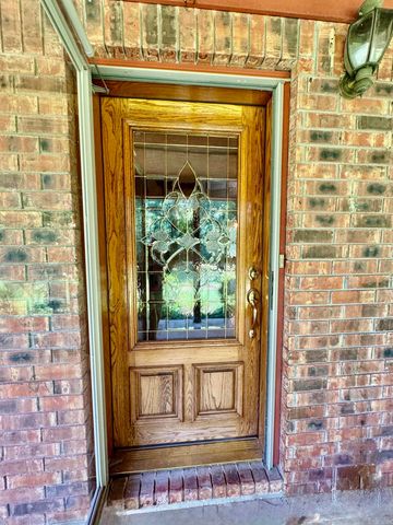 22710 Crystalwood Drive, Little Rock, AR 72210