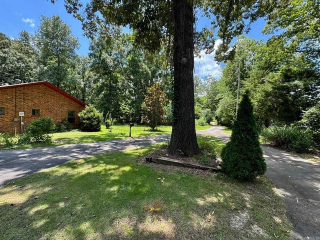 22710 Crystalwood Drive, Little Rock, AR 72210