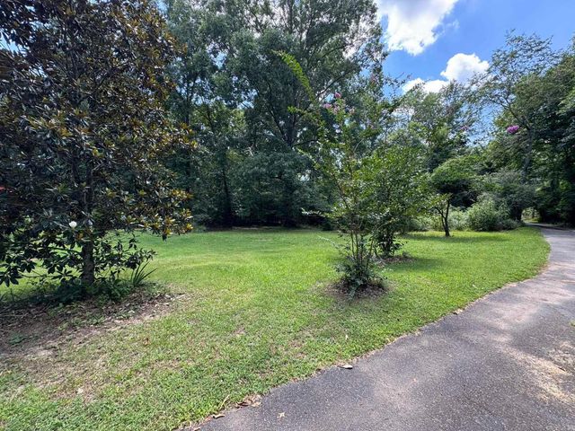 22710 Crystalwood Drive, Little Rock, AR 72210