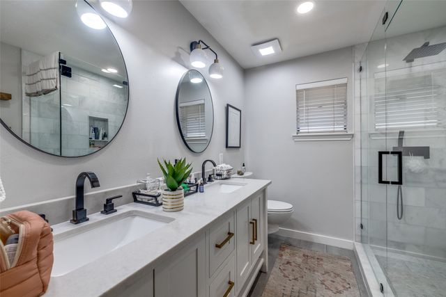 2501 High Oak Drive, Arlington, TX 76012