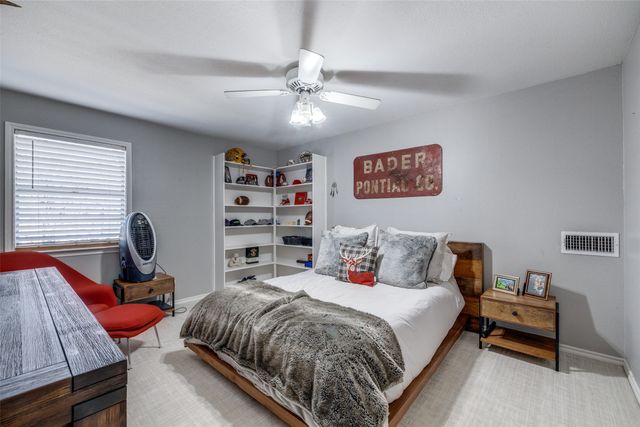 2501 High Oak Drive, Arlington, TX 76012