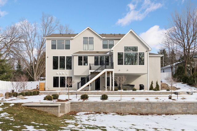 5120 Hooper Lake Road, Excelsior, MN 55331