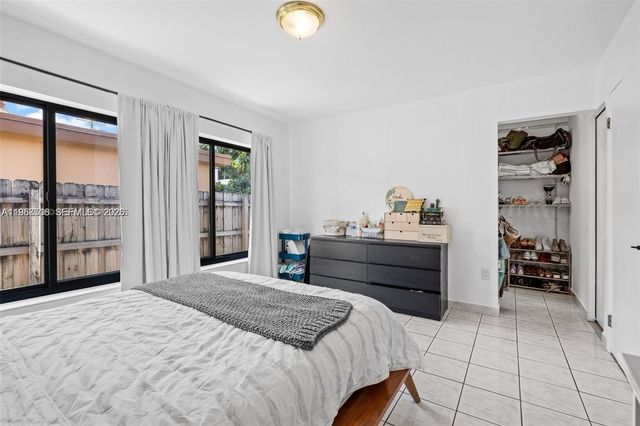 6418 SW 39th Ter, Miami, FL 33155