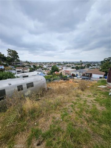 1142 N Stone, Los Angeles, CA 90063