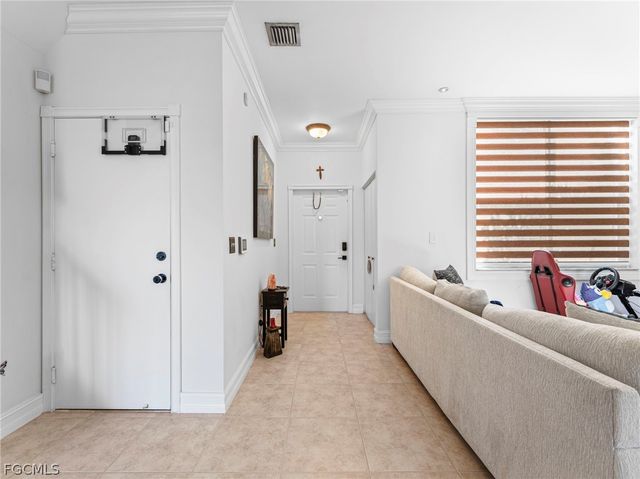 15111 NW 8th ST, Pembroke Pines, FL 33028