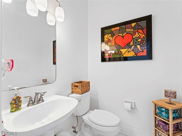 15111 NW 8th ST, Pembroke Pines, FL 33028