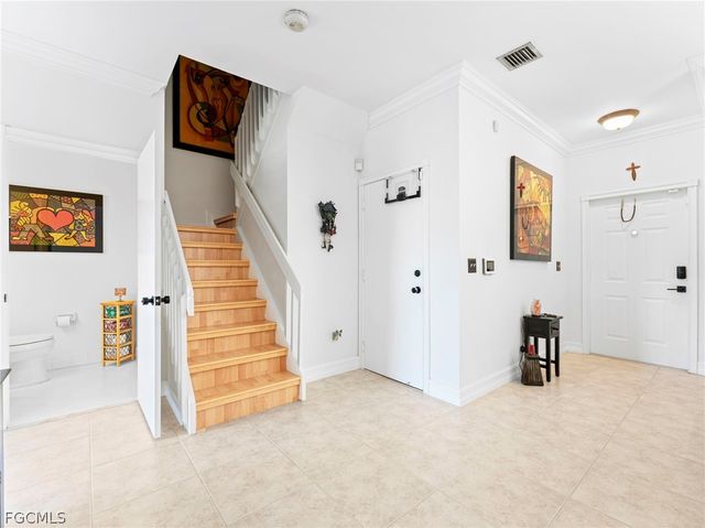 15111 NW 8th ST, Pembroke Pines, FL 33028