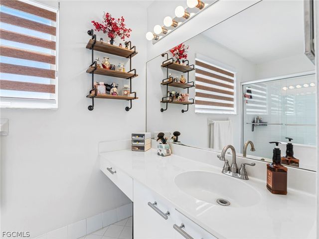 15111 NW 8th ST, Pembroke Pines, FL 33028