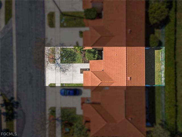 15111 NW 8th ST, Pembroke Pines, FL 33028