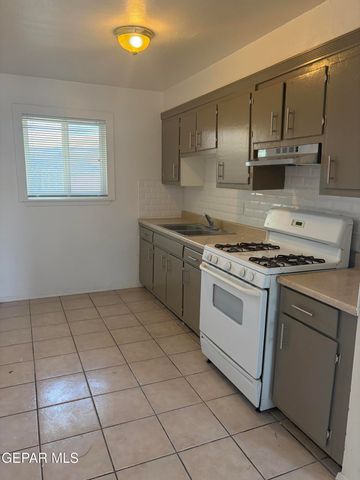 8944 NORTON Street 2, El Paso, TX 79904