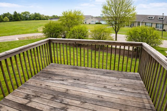 1450 Tower Lane NE 16, Cedar Rapids, IA 52402