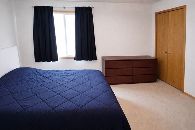 1450 Tower Lane NE 16, Cedar Rapids, IA 52402