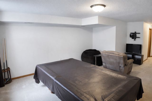 1450 Tower Lane NE 16, Cedar Rapids, IA 52402