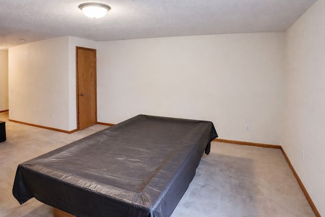 1450 Tower Lane NE 16, Cedar Rapids, IA 52402