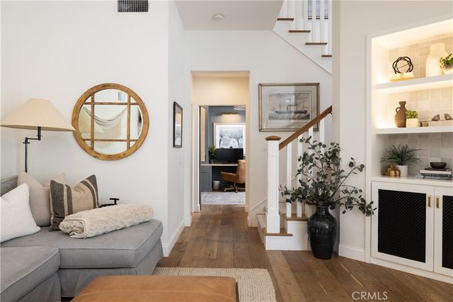 2001 Haven, Newport Beach, CA 92663