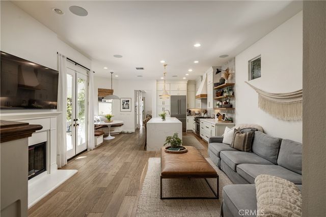 2001 Haven, Newport Beach, CA 92663