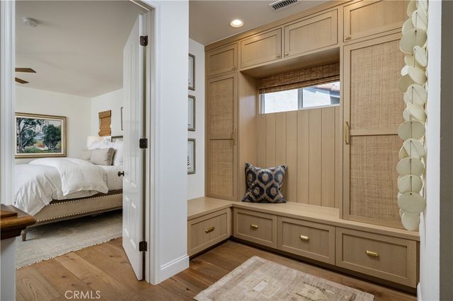 2001 Haven, Newport Beach, CA 92663
